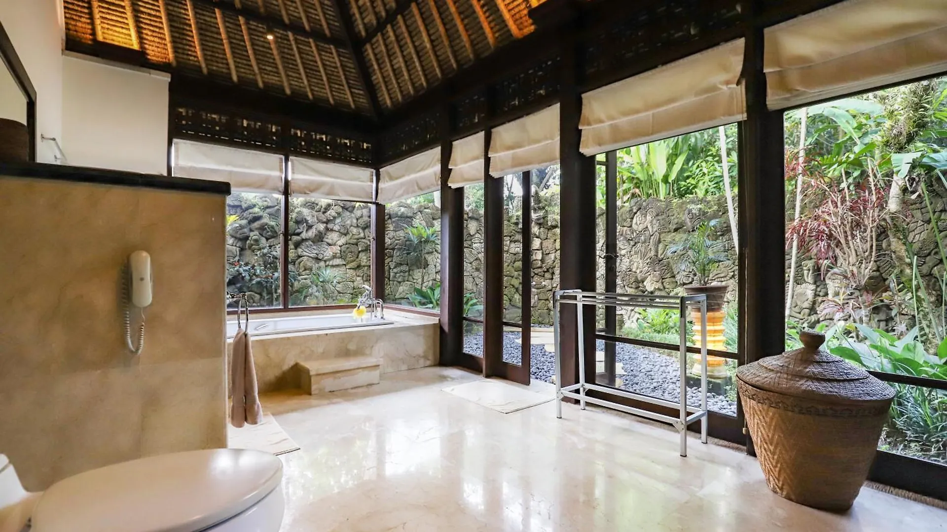Imperial Villa In Ubud - Majestic Beauty And Nature  Ubud (Bali)